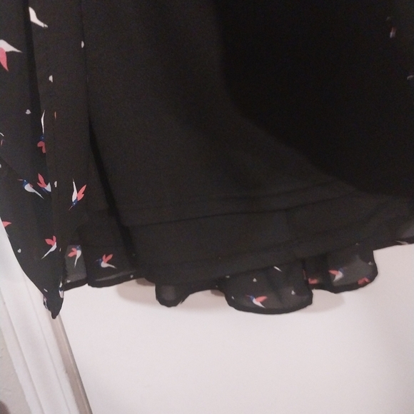 Torrid size 12 hummingbird skirt - Picture 2 of 6